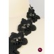 Bandă dantelă flori negre cu mărgele și strasuri