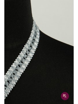 Bandă gri-argintiu cu șnur și voal