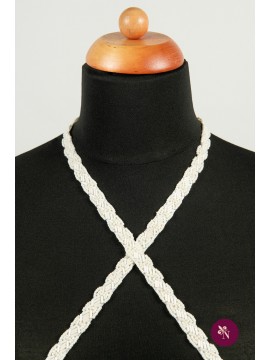 Bandă accesorizată cu mărgeluțe ivoire