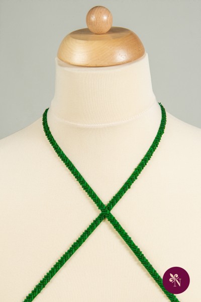 Bandă verde accesorizată manual cu mărgeluțe