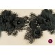 Dantelă neagră cu flori 3D și mărgele