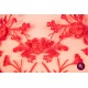 Dantelă roșie cu flori accesorizată manual