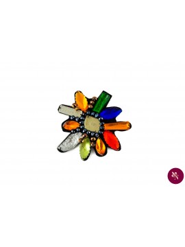 Aplicație florală cu strasuri multicolore și mărgele