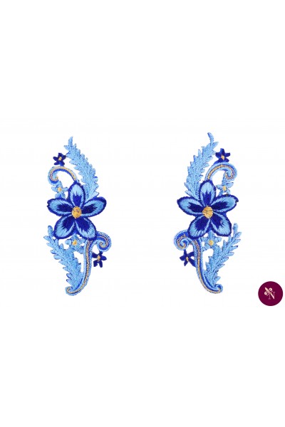 Aplicație termoadezivă cu flori albastre-bleumarin