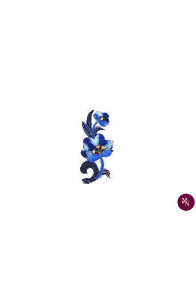 Aplicație florală termoadezivă cu floare albastră