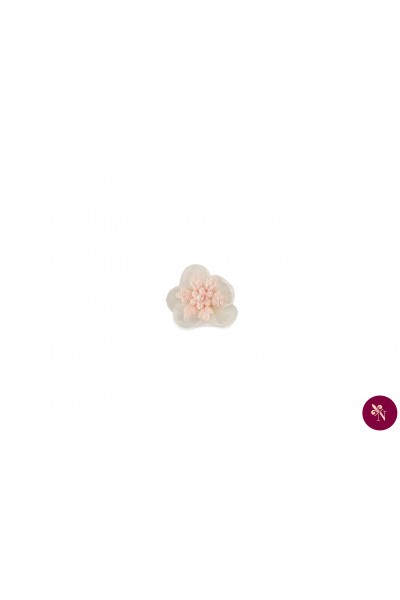 Floare albă-roz aplicabilă