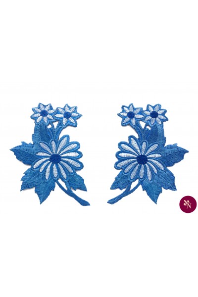 Aplicație cu flori albastre termoadezivă