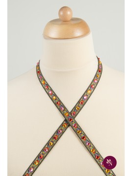 Bandă textilă tradițională cu strasuri colorate