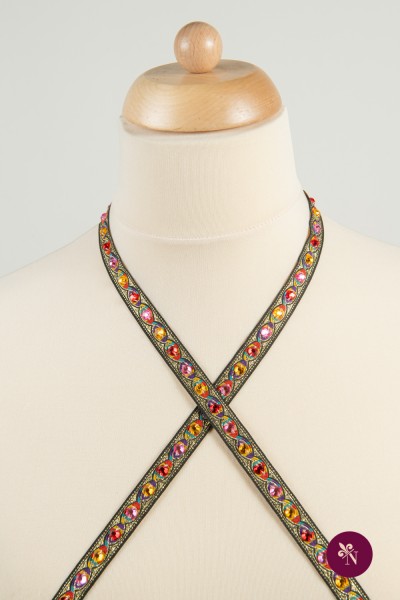 Bandă textilă tradițională cu strasuri colorate